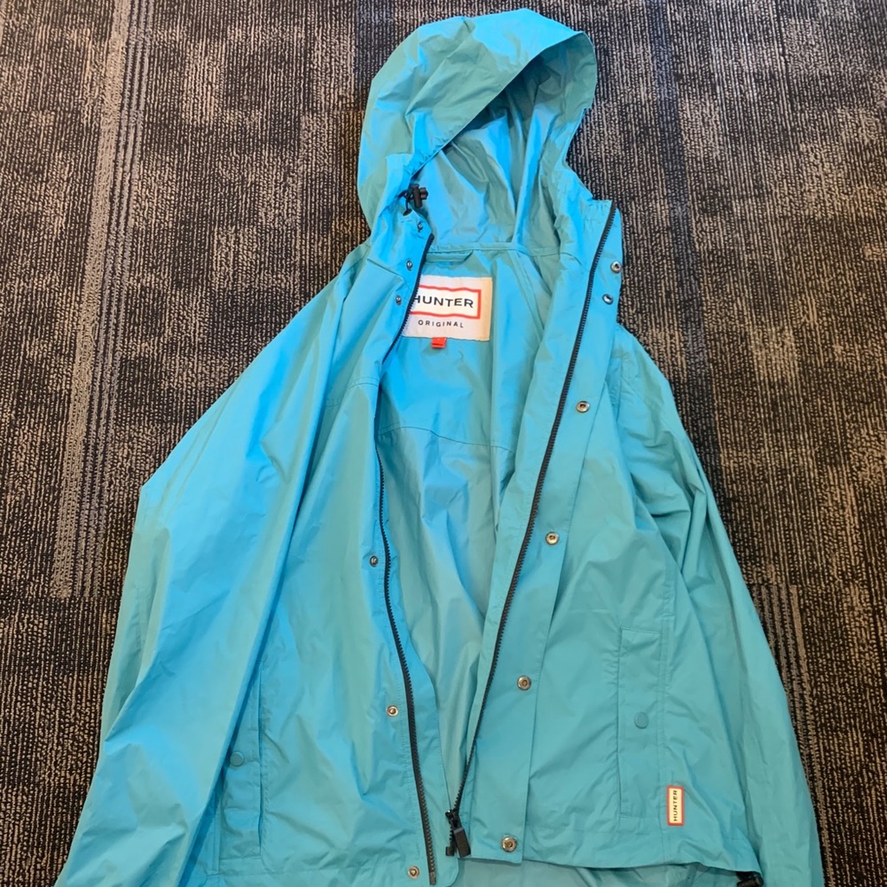 Hunter Rain Jacket (Torn button)